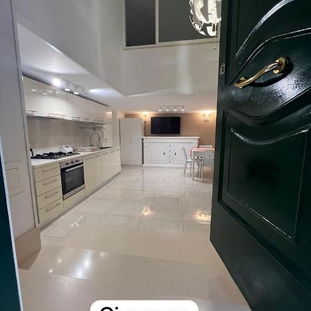 Life House Apartment Napoli Bagian luar foto
